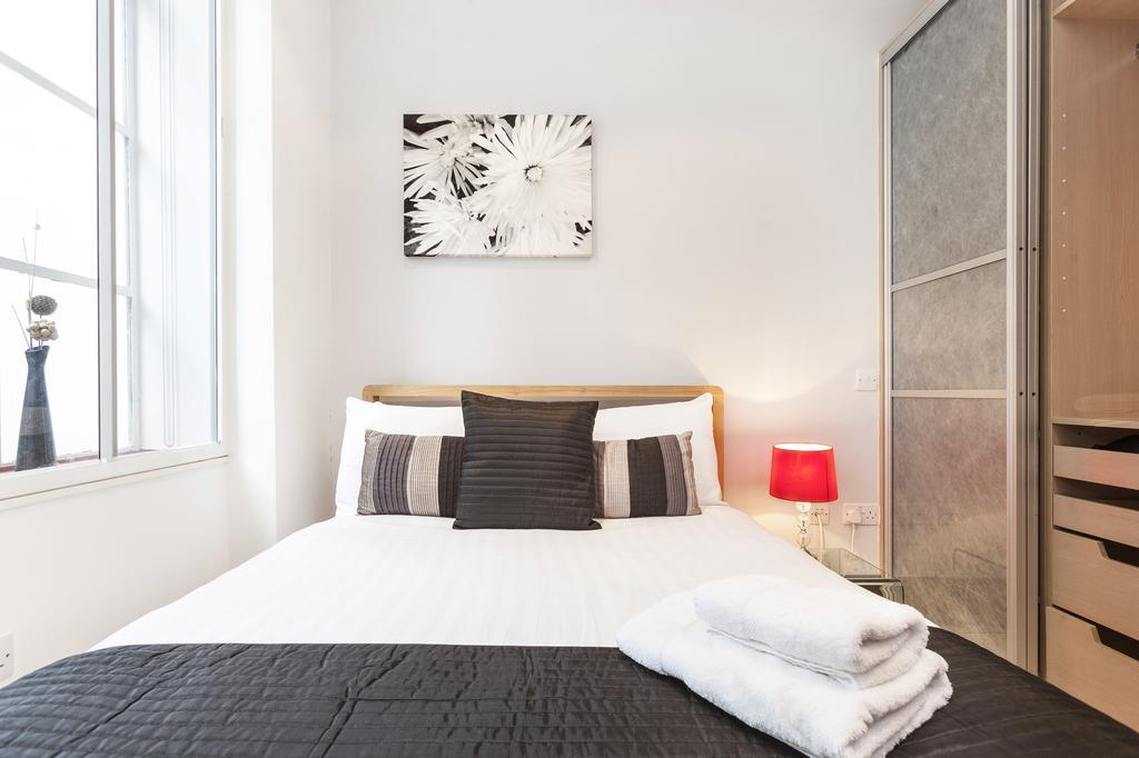 Club Living - Barbican Apartments London Exterior photo